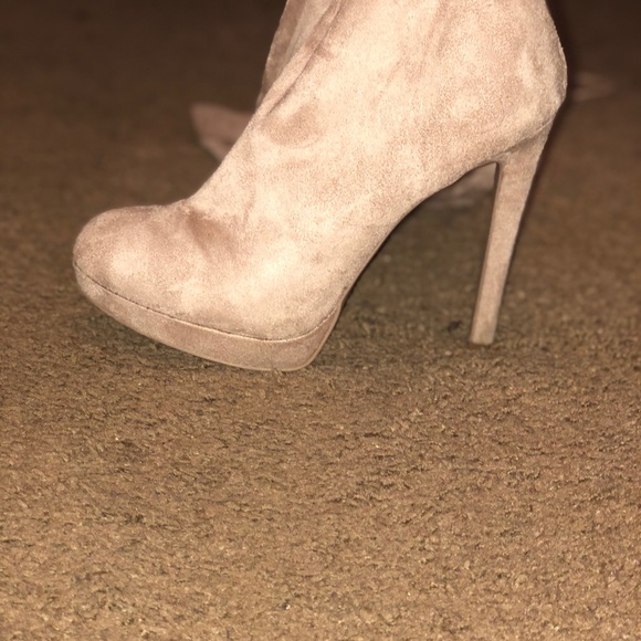 Thigh high boots - Picture 2 of 3